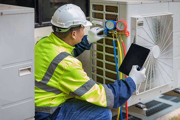 Professional Air Conditioning Repair technician working in Thackerville, OK